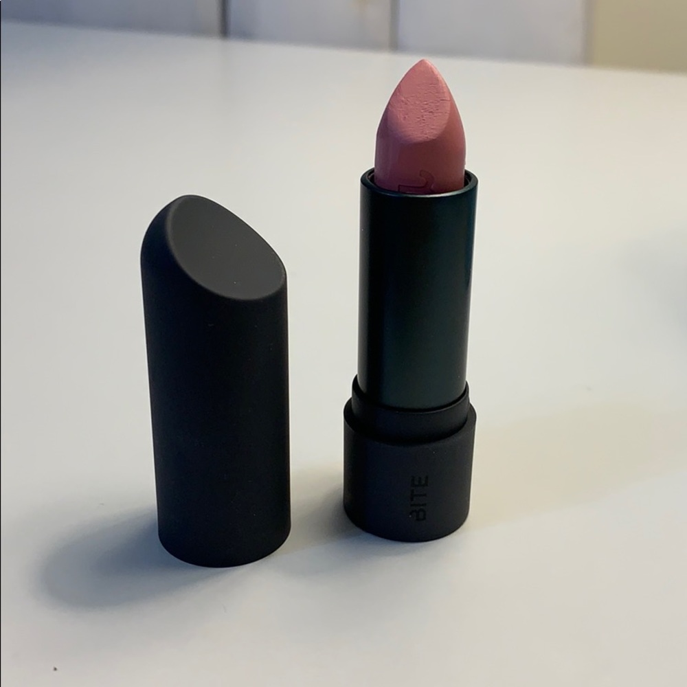 Bite beauty amuse Bouche lipstick